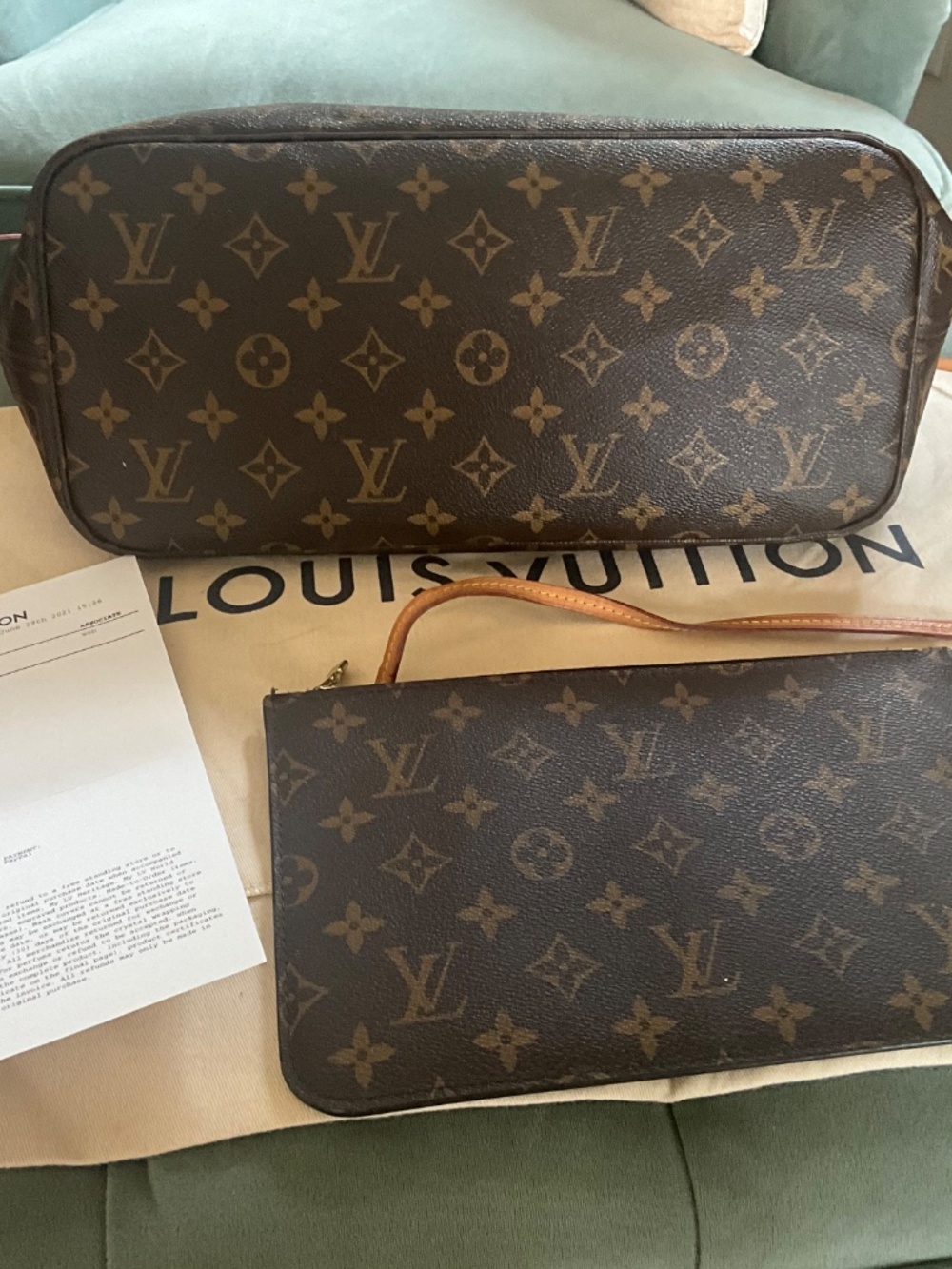 Louis Vuitton Neverfull MM - Picture 6 of 6